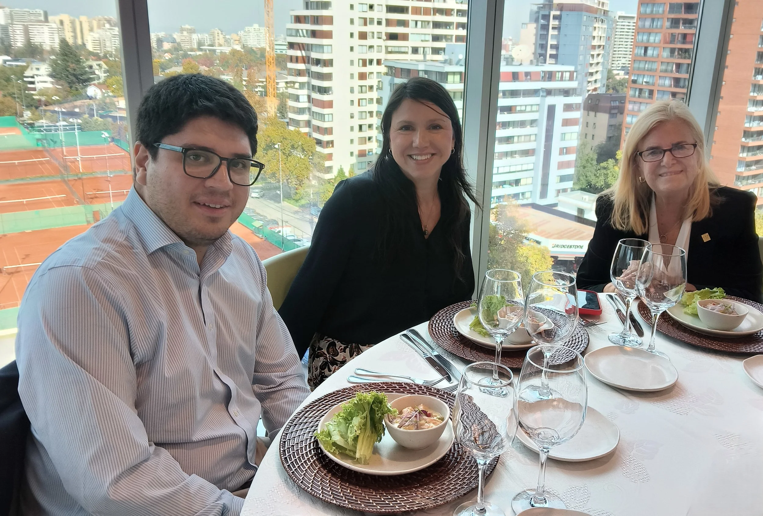 Almuerzo 2.jpg