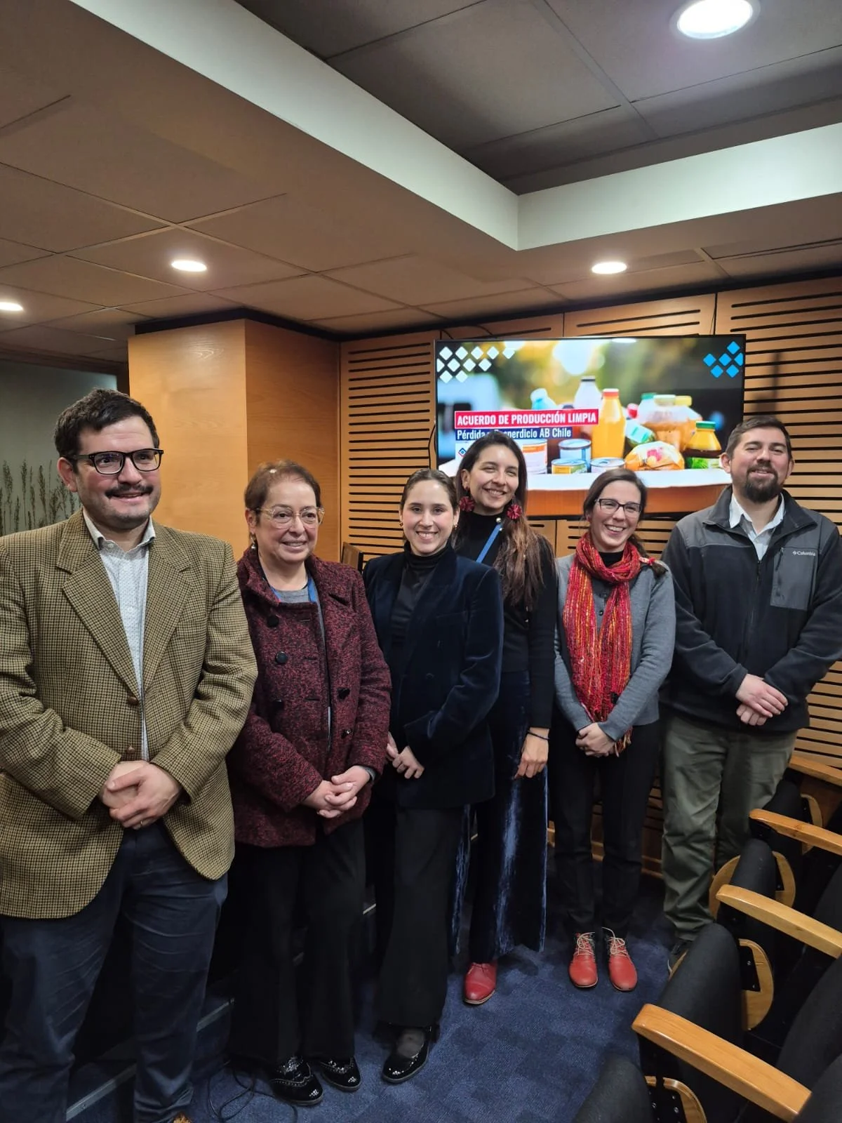 AB Chile realiza taller sobre políticas públicas para prevenir las pérdidas y desperdicios de alimentos en el marco del APL