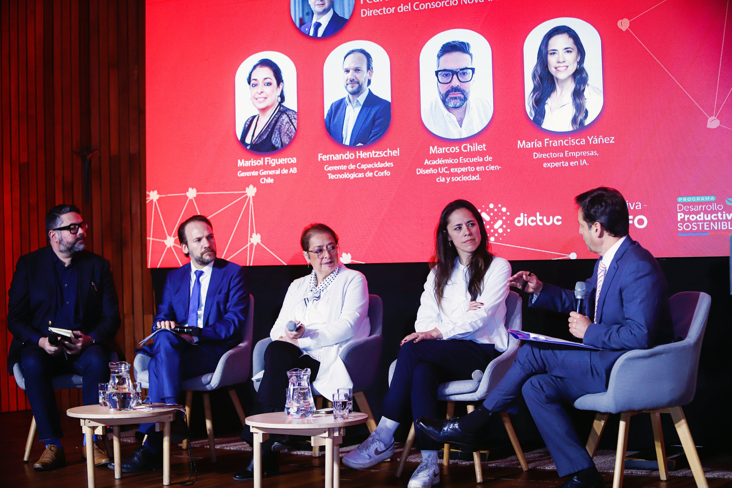 AB Chile participó en el lanzamiento de Nova-IA para abordar el potencial de la inteligencia artificial en la industria alimentaria