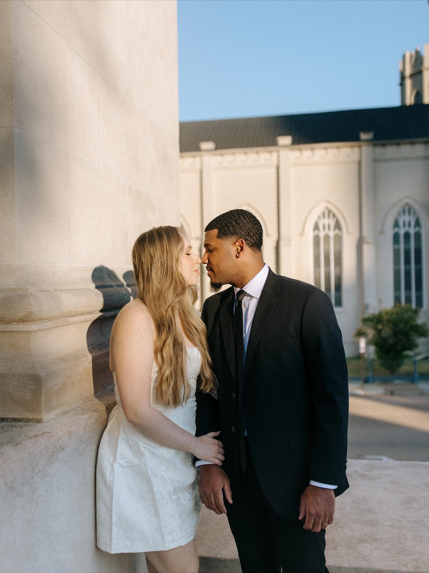 Myron + Kylie!! 
I&rsquo;ve been photographing them for a couple years now, from couple&rsquo;s sessions + their proposal + now their engagement photos!! I cannot wait to celebrate these two this May 🤍🤍

Show them some love!!