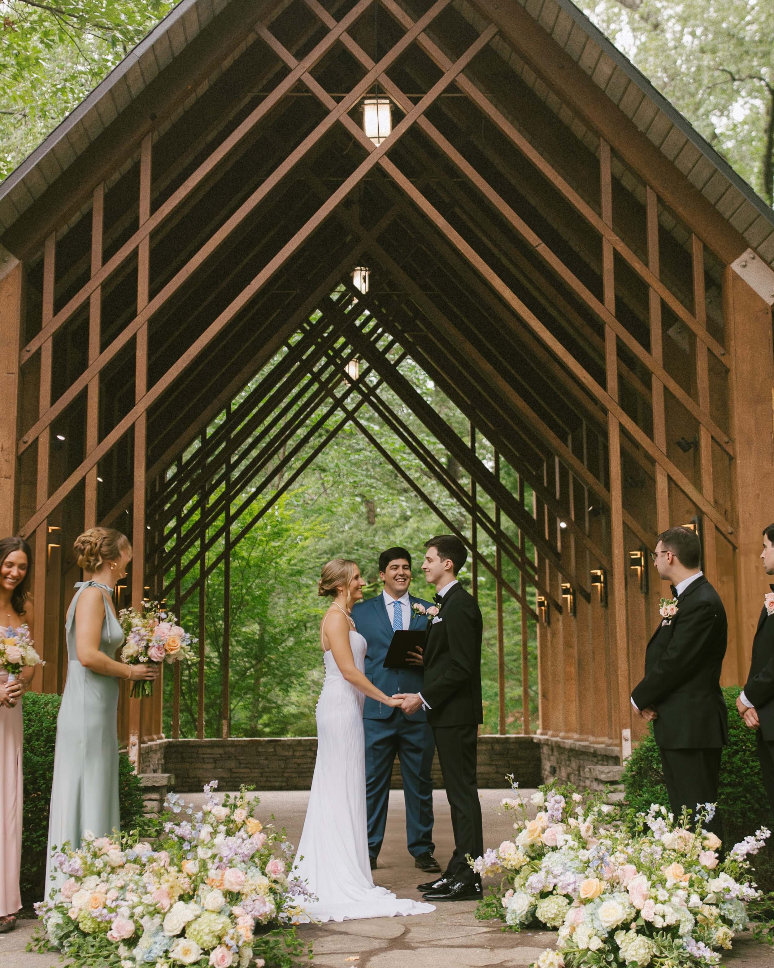 The rain held off and the Emfinger&rsquo;s had the most gorgeous day becoming husband and wife at the gardens 🌺⛲️🪴

&mdash;
Vendor team:
Planning / @purpledoorplanning 
Florals / @betts_made 
Venue / @memphisbotanic 
Dress / @beabarefootbride 
Make