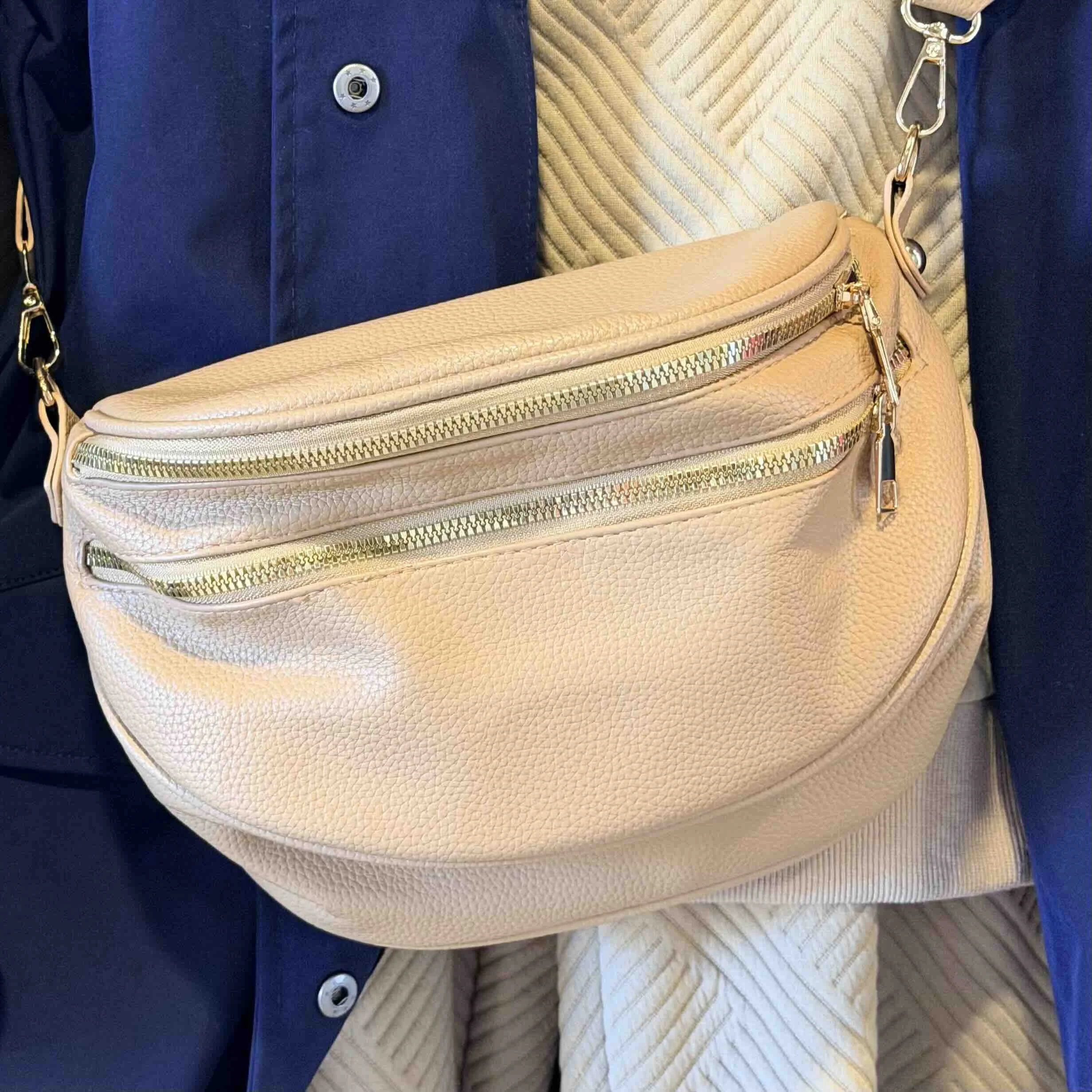 Chic Multi-Pocket Crossbody Bag