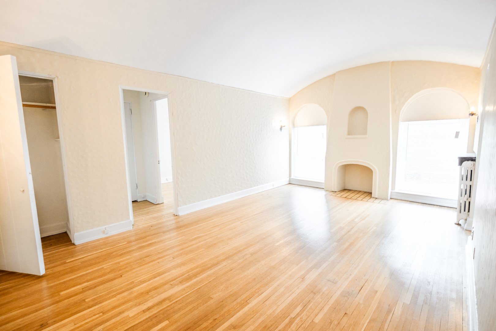 El Capitan Central Lakes of Uptown