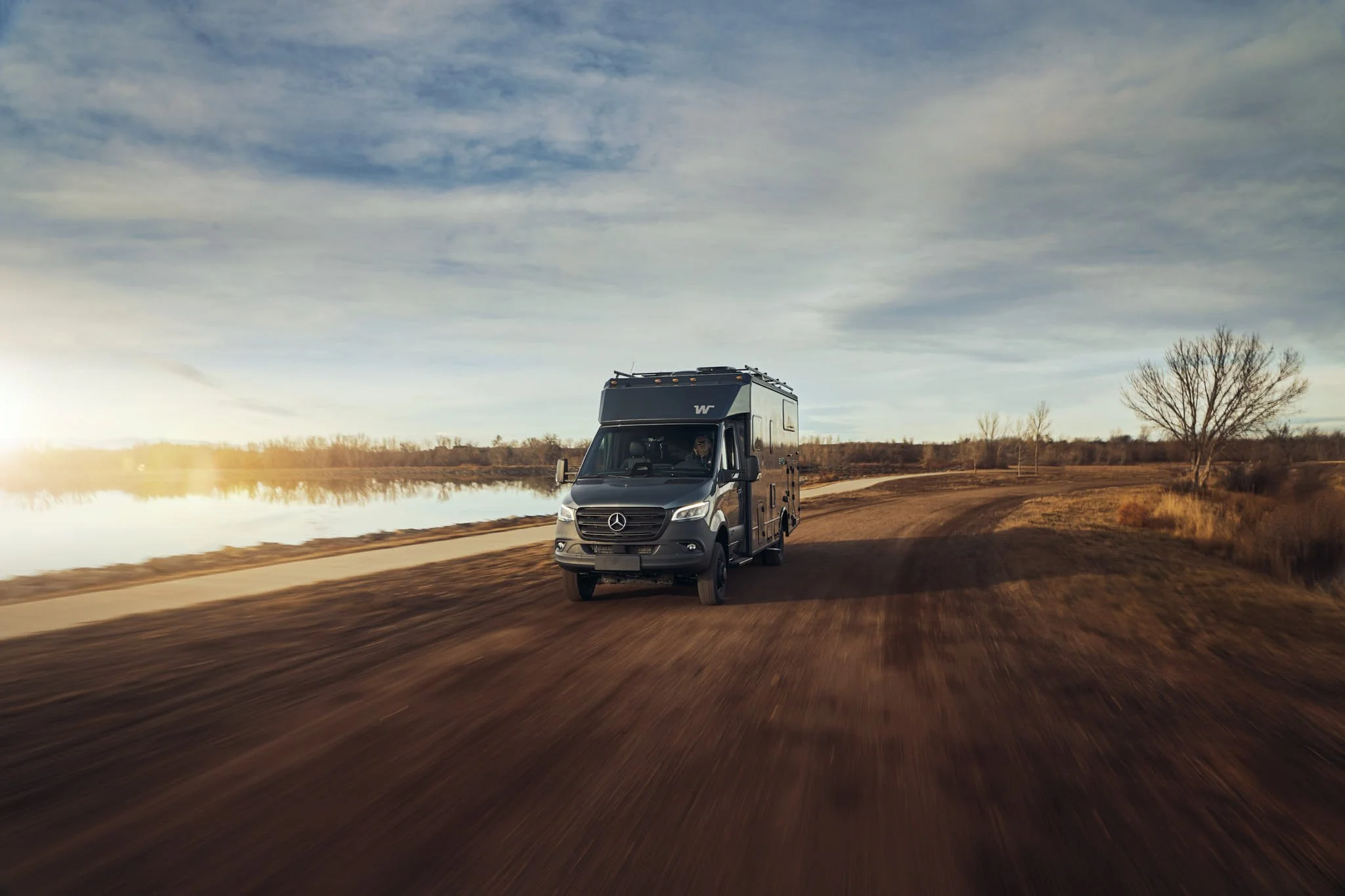 winnebago_ekko_van_automotive_photographer_denver_ _29.jpg