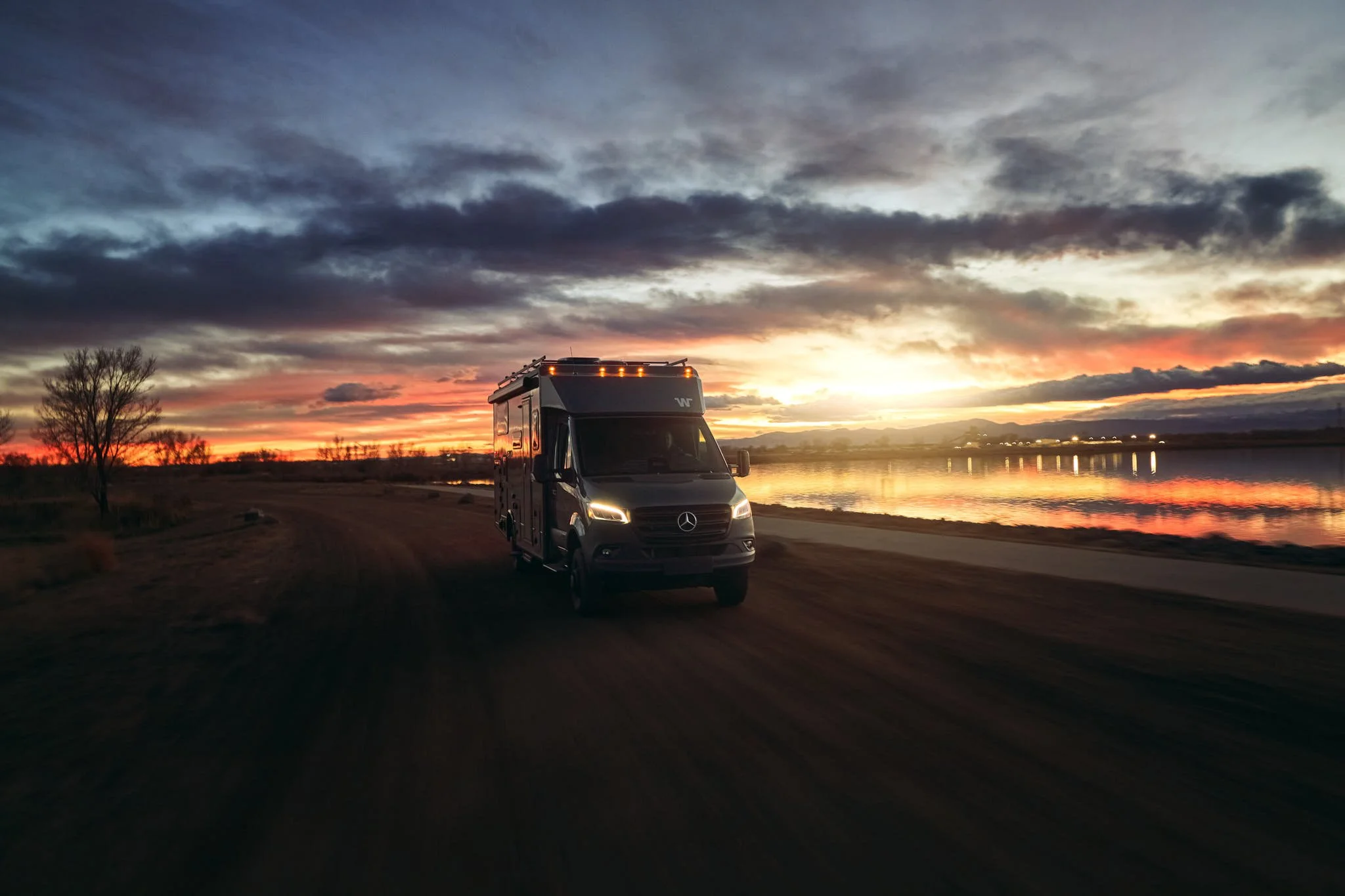 winnebago_ekko_van_automotive_photographer_denver_ _48.jpg