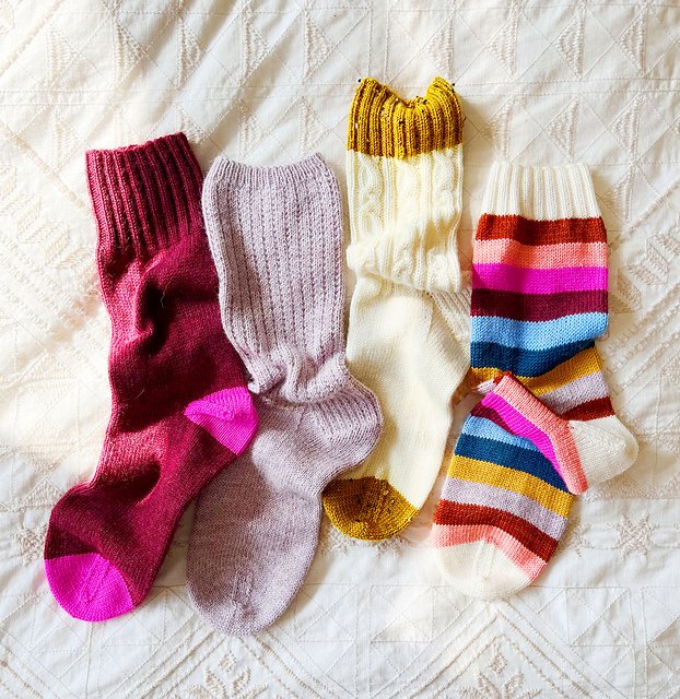 slouch socks.jpg