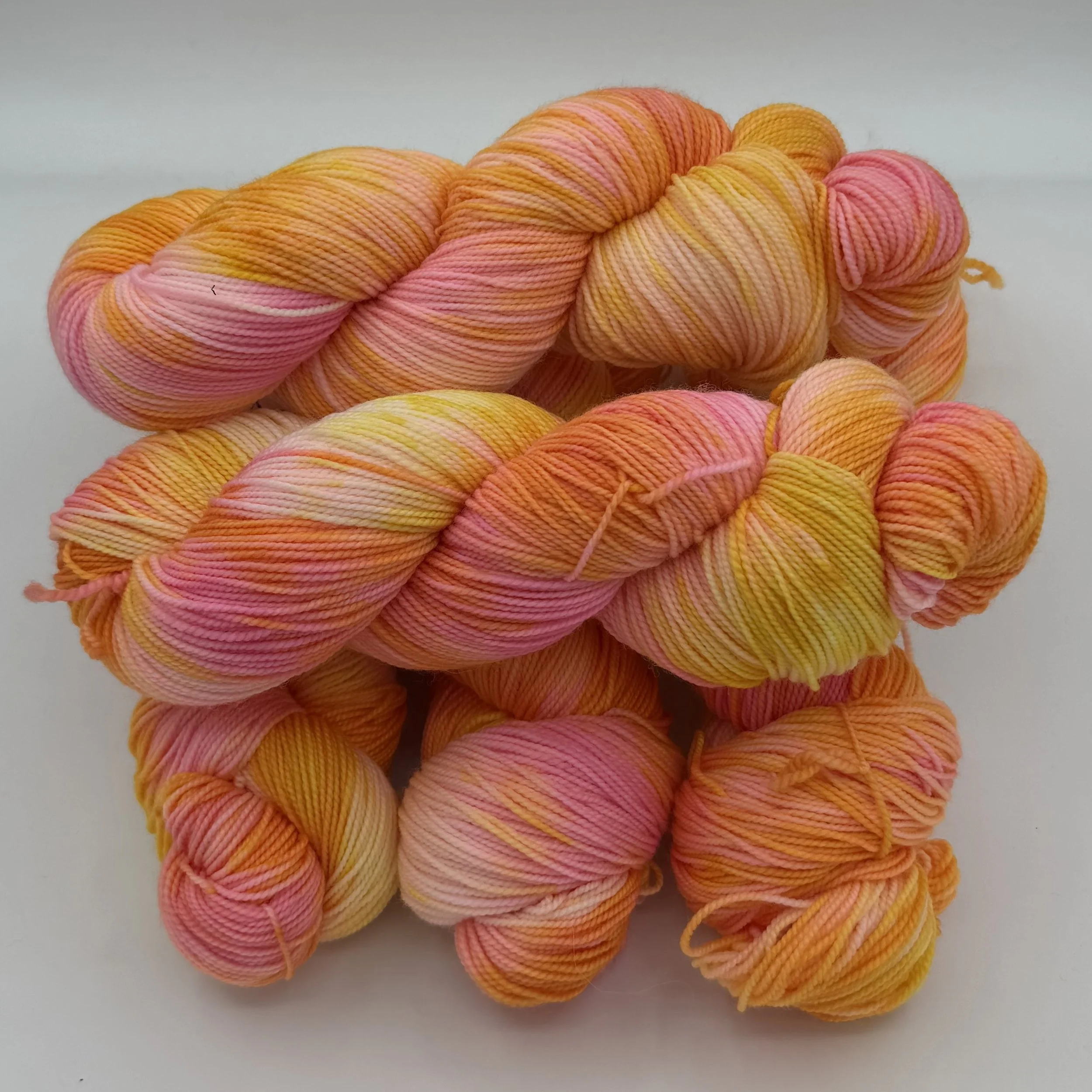 Coral Swirl — Enoki