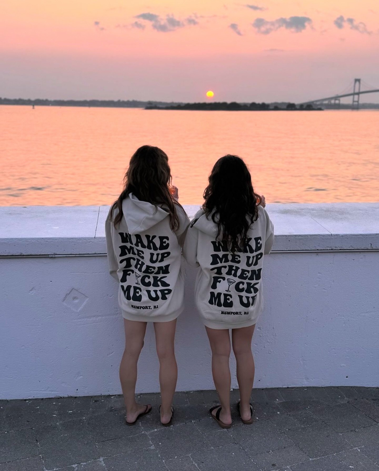 Don&rsquo;t let August slip away without a new Wally&rsquo;s hoodie. Wake me up sweatshirts available at the restaurant! 🫶🏻🌭🍸☕️✨
.
#wallys #wallyswieners #wieners #wakemeup #wakemeupthenfuckmeup #espressomartini #merch #wallysmerch #martini #espr