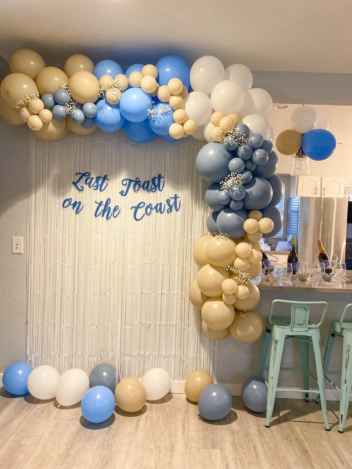 Florals in a garland + a Bride&rsquo;s reaction like this 🤌🩷😍

Head to the link in our bio! We&rsquo;ll send you our Brochure of services and pricing! 

Tampa Bachelorette | St. Petersburg Bachelorette | Clearwater Bachelorette | Tampa Bay Bachelo