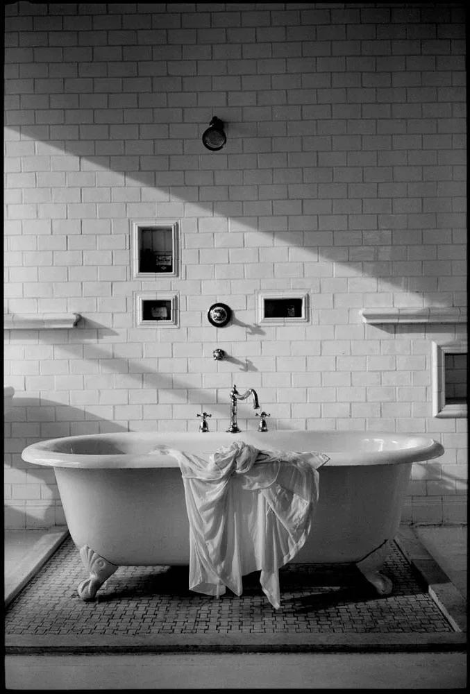 bathtub.jpg.webp