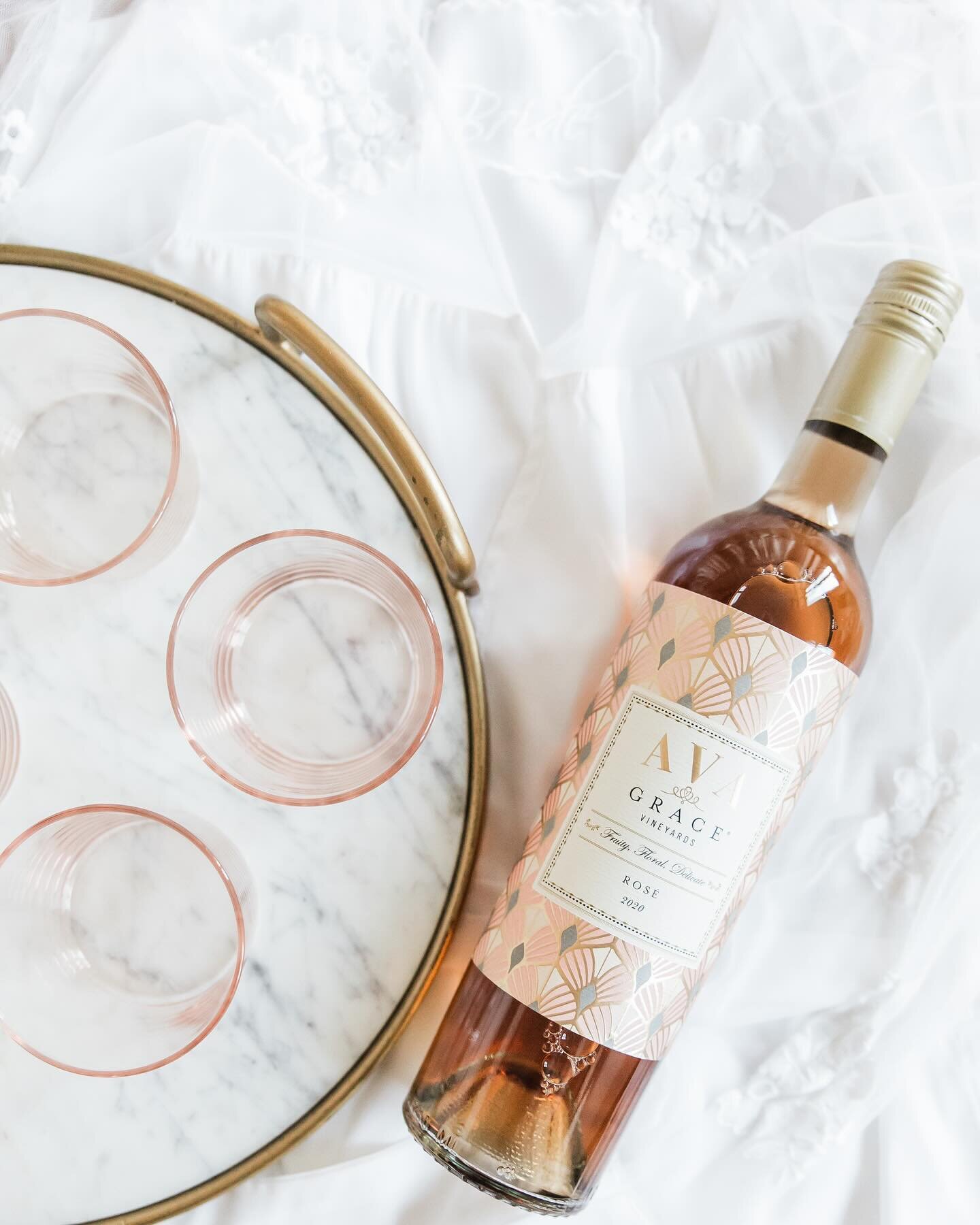 R O B E &amp;  R O S &Eacute;
.
.
The most fun way to add that little something extra to your LRB experience. We&rsquo;ll greet you with the prettiest robe + refreshing ros&eacute; for your whole group to sip on throughout your time with us! It makes
