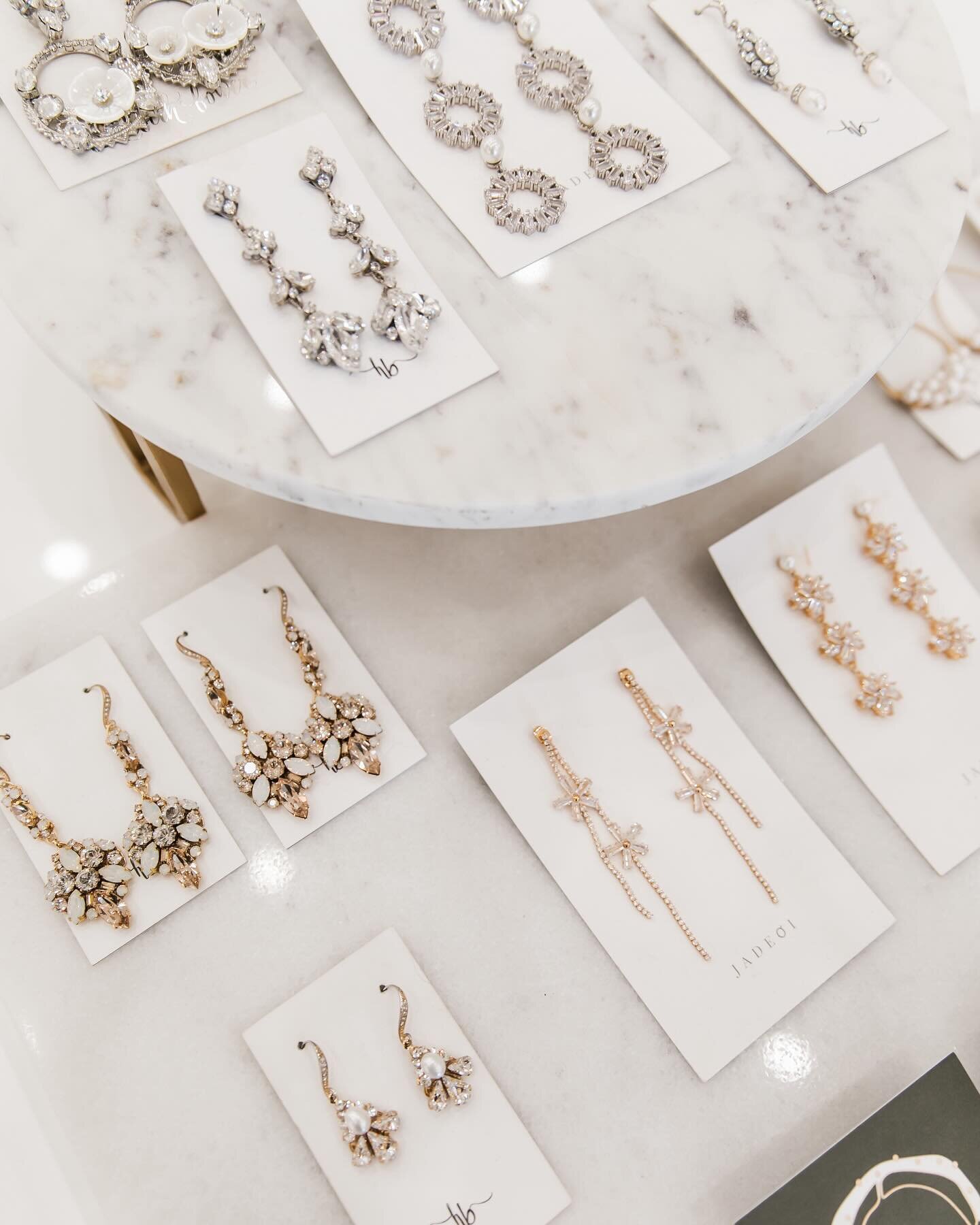 It&rsquo;s almost here! Our Spring Sparkle Event is happening April 11-13th! 15% off our veils, jewelry, and accessories (all things sparkly!) 

But first&hellip;

We&rsquo;re kicking off our Spring Sparkle Event by hosting a Spring Soiree.✨ We&rsquo