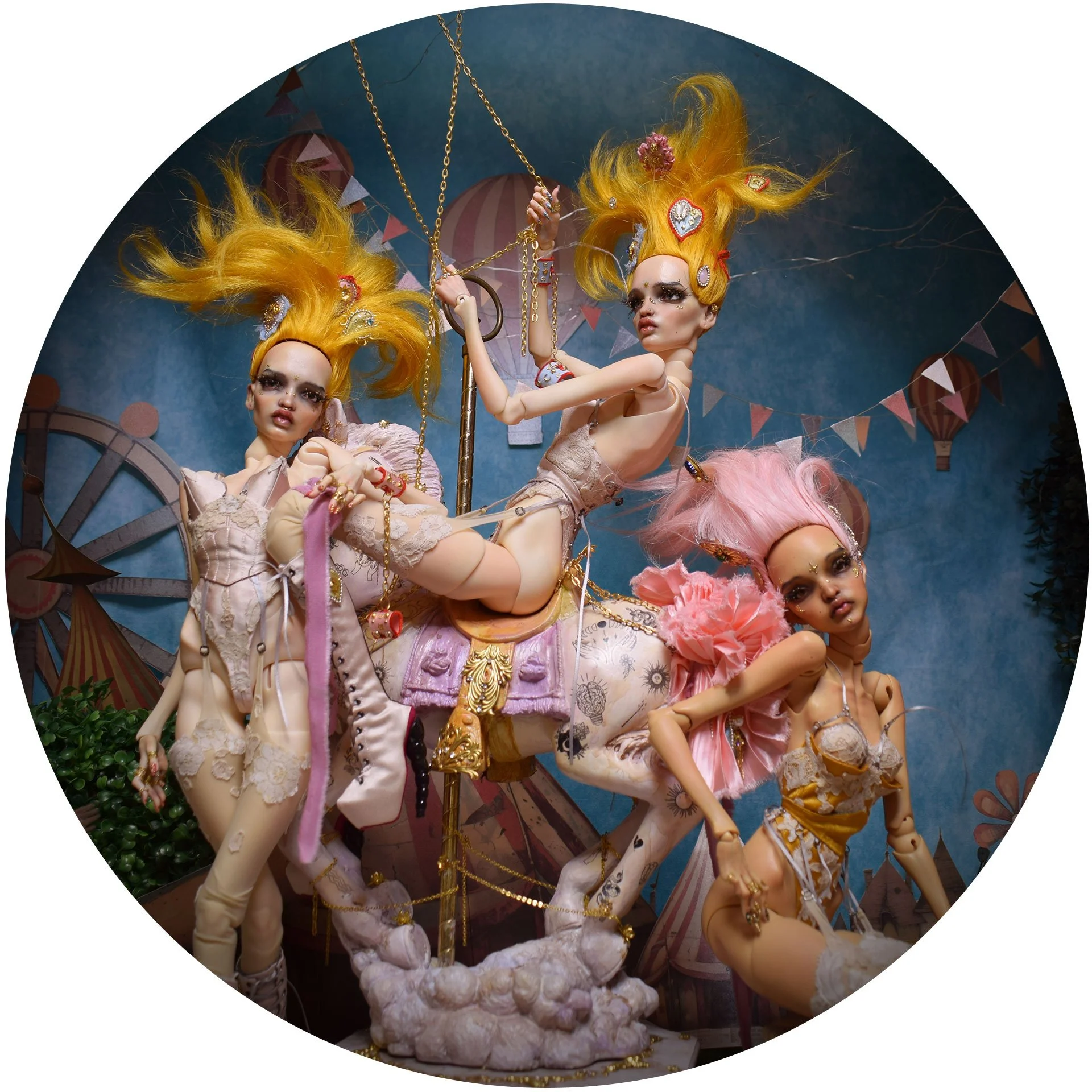 CarouselGirls_3Together3.jpg