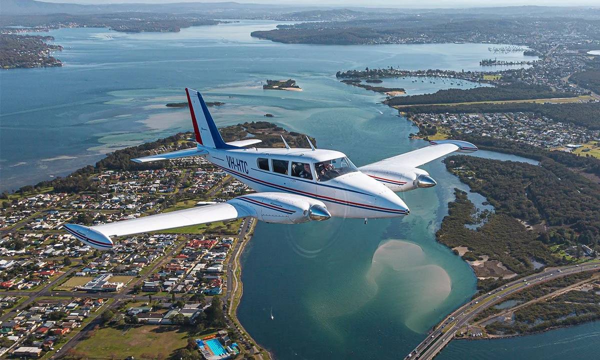 Pa-39 - Twin Comanche