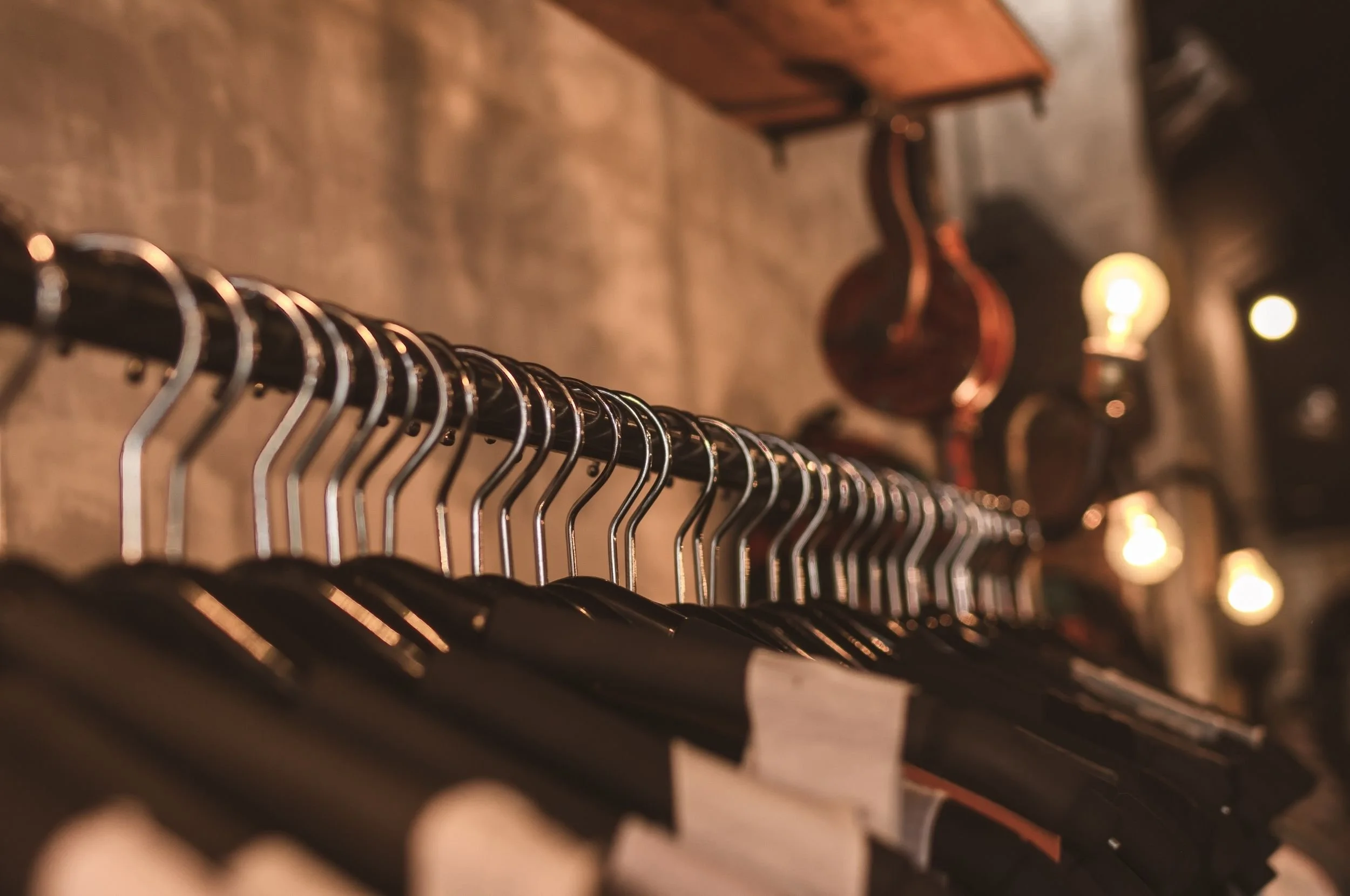 Simplify Your Wardrobe: The 3 F's to Declutter Clothes