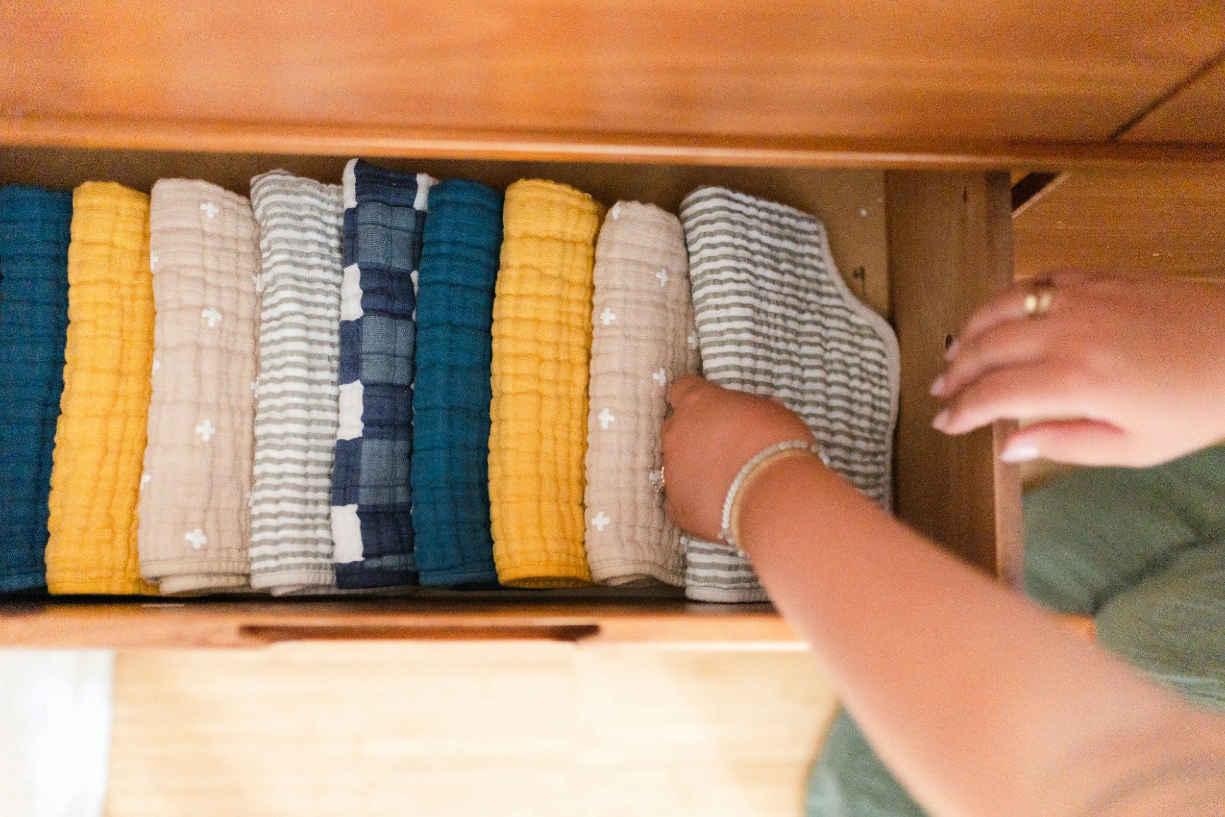 The One Drawer Method for Starting a Decluttering Habit