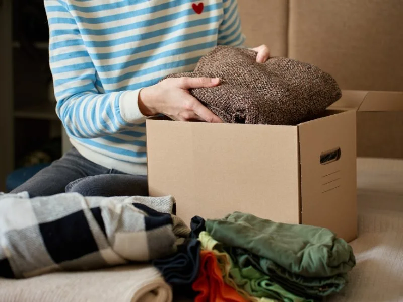 decluttering (1).jpg