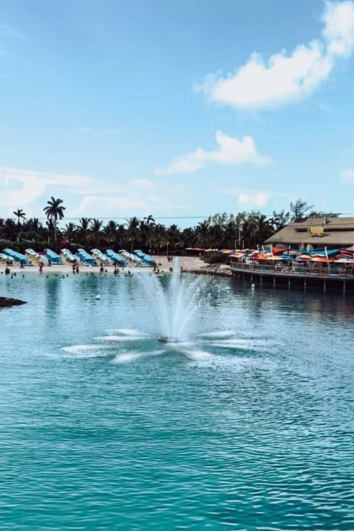 Coco+Cay+Oasis+Royal+Caribbean+Freedom+of+The+Seas+Things+To+Do+Where+To+Eat+Full+Review.jpeg