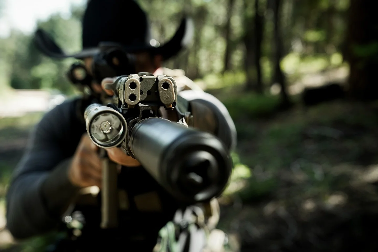 Howdy 🤠 
.
@l3harristech NGAL
@energeticarmament Ferox suppressor
@modlitesystems WML
@attackpakhq Chest rig
@bedarekanize 
@babyface_outlaw 💃