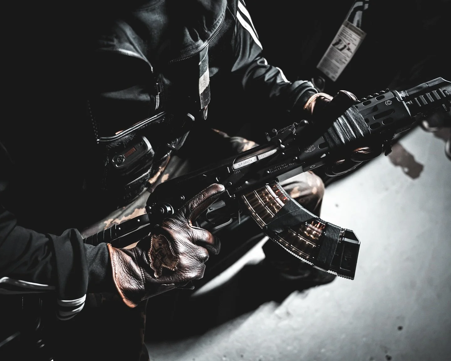 Selling Girl Scout cookies out the back of an R8. 
.
@davranov gloves, leather grip tape, mask, chest rig 
@phantomfabwerkz 
.
#ak47 #kalashnikov #yugo #akm #m92 #kalashbash #audir8 #slav #tracksuit #davranov #custom #leather #photosneverdie