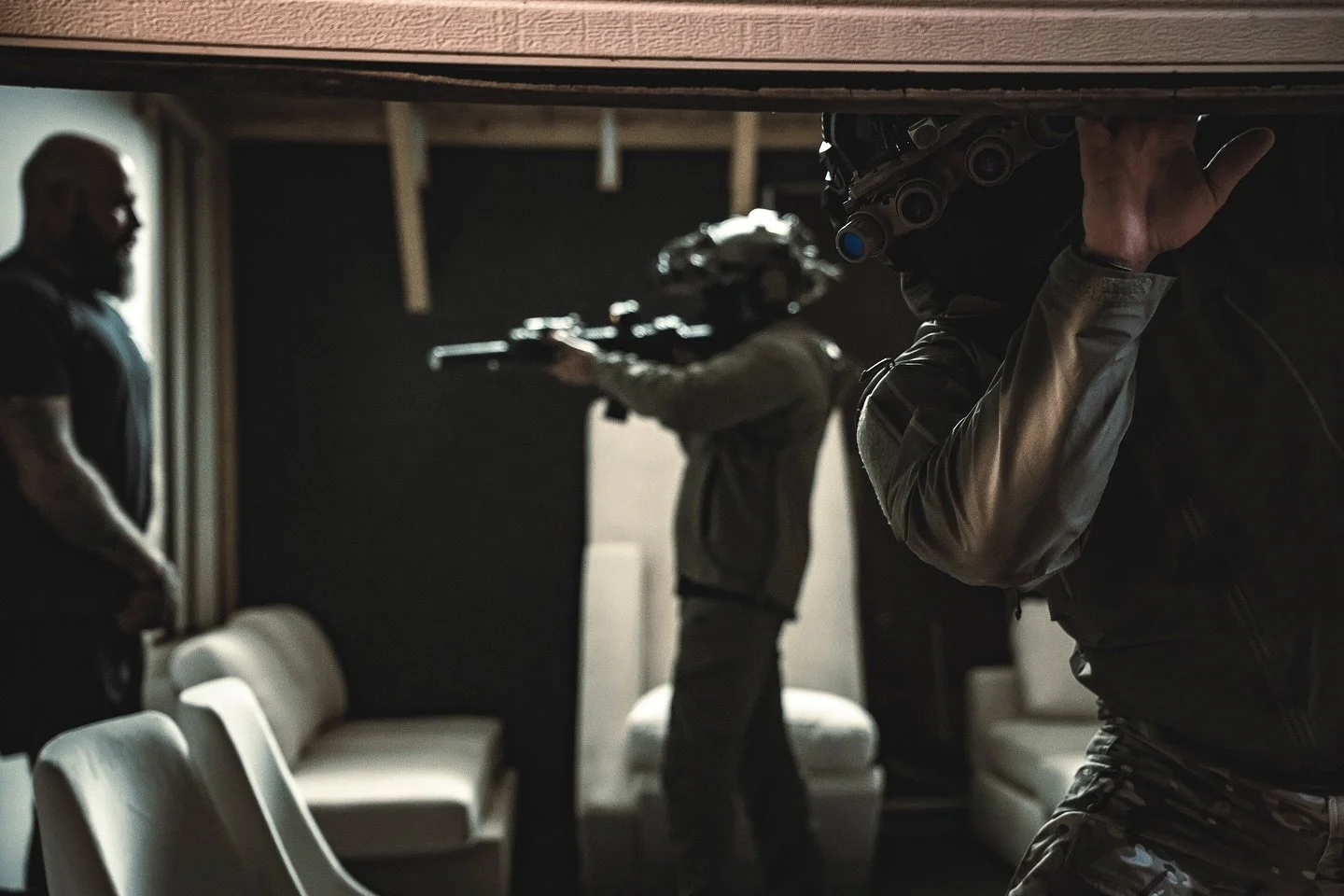 &ldquo;Relax, Sam just wants to take a photo of you.&rdquo; 
.
@beware_media_group 
@t_mar_232 
@tazzzythedevil 
@r_r0dz 
@roguetargets 
@calebthecameraguy 
.
#relaxijustwanttotakesomepictures #photosneverdie #roguetargets #nightvision #raid #miami #