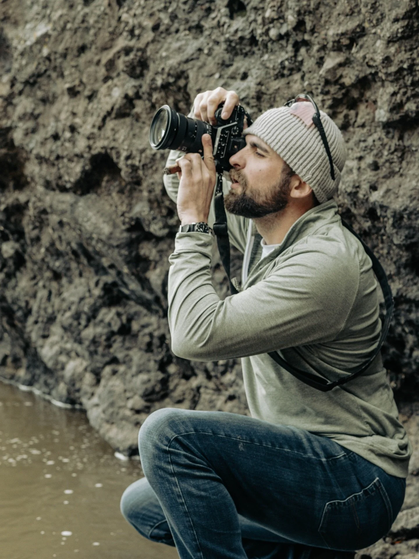 Relax, I just wanna take a couple photos. 
.
2025 flew by. Hard to believe I&rsquo;ve already been shooting with Beware for a year. Can&rsquo;t wait to see what 2026 brings. 🥷📸
.
@beware_media_group 📸 
@sonyalpha 
@sigmaphoto 
@smallrig.us 
@decem