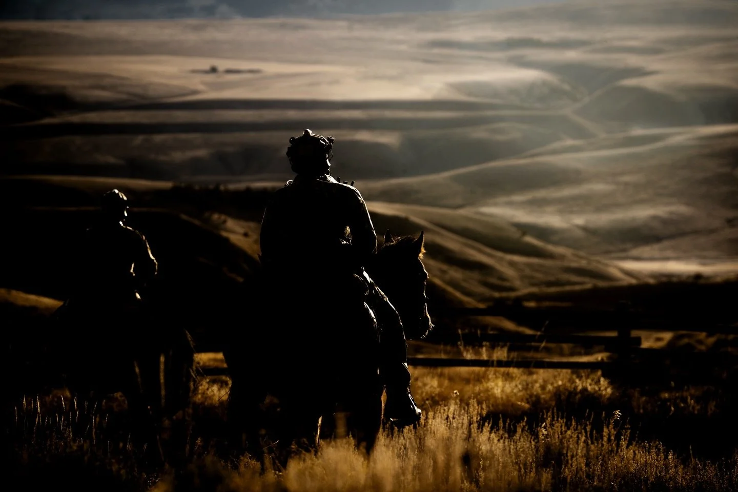 Ride into the tactical sunset. 🌅 
.
@beware_media_group 
.
#western #wyoming #tacticalcowboy #outlaw #multicam