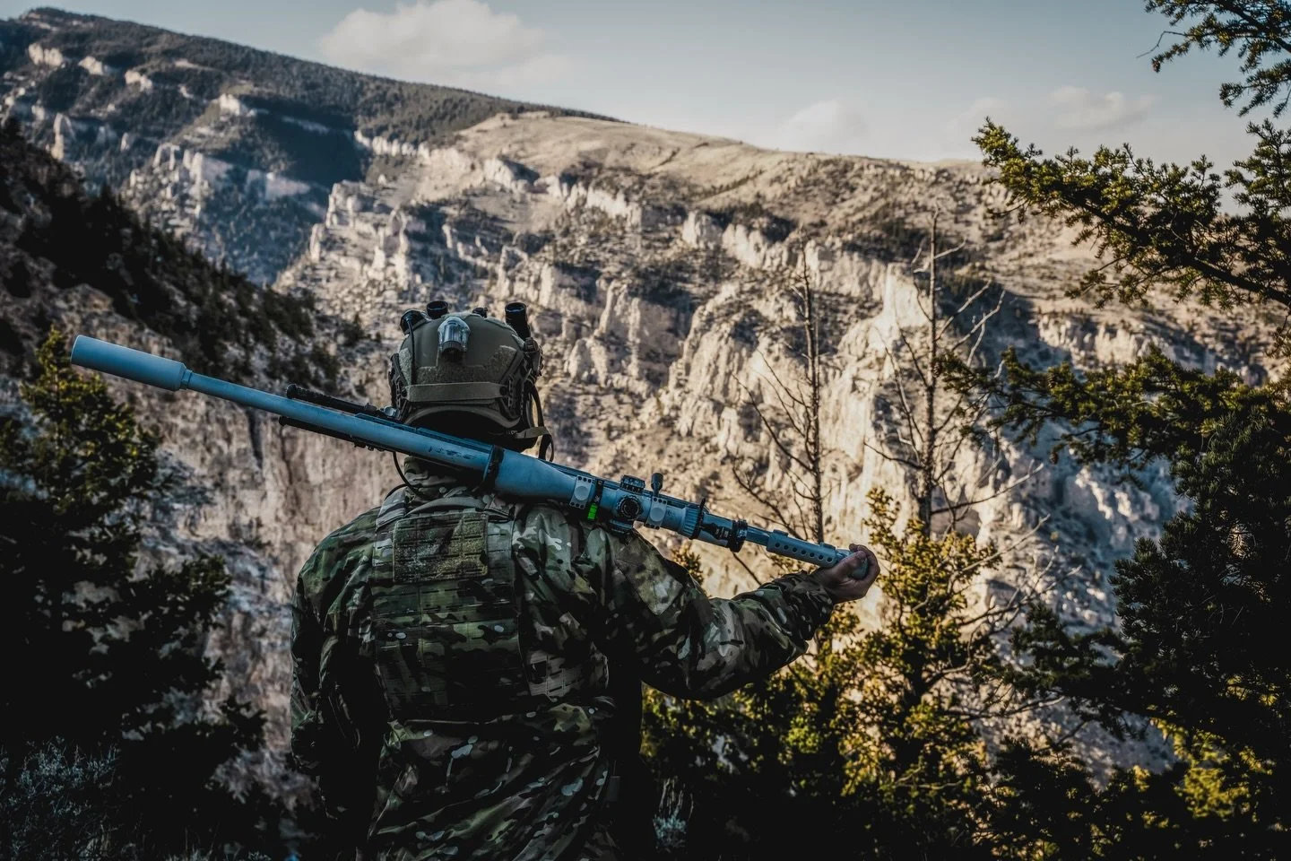 I&rsquo;ll never grow tired of the mountains 🏔️ 
.
Shot from @beware_media_group winter warfare shoot. 
.
#mountainwarfare #winterwarfare #operatoraf