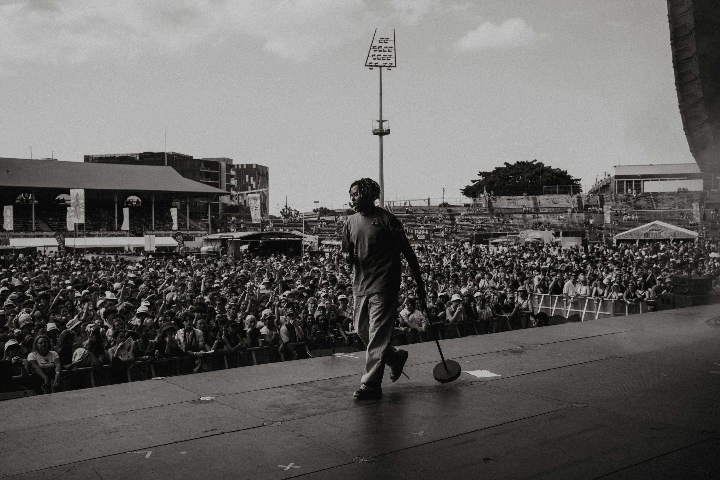 Cordae Laneway 2024 black and white 