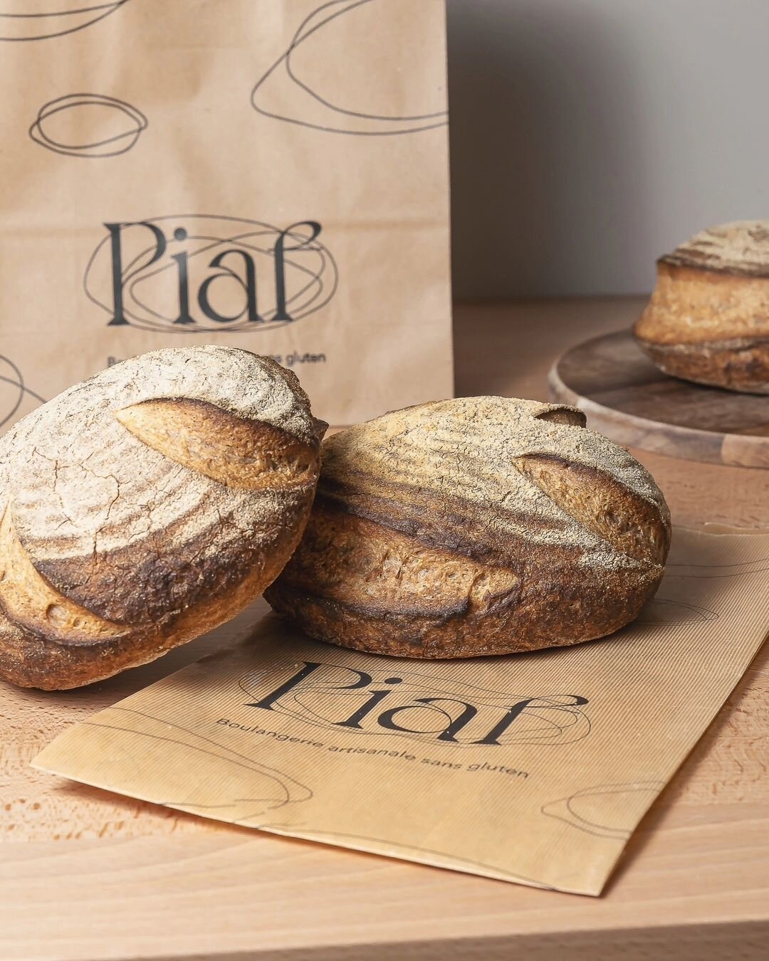 Hungry? 🥖 Exciting news, @piaf_glutenfree is now delivering all over Switzerland! 
Get ready for more accessible and delicious gluten-free options delivered right to your doorstep no matter whether you live in Fribourg, Lausanne or Zurich #KioskAgen