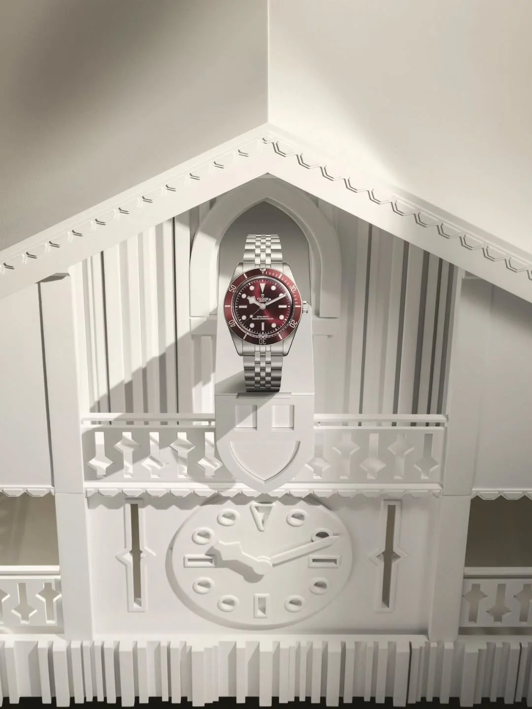 Everyone is talking about that strange window between 25th and 31st December when you do not know the date or the time&hellip;
Not with @tudorwatch ❄️ #KioskAgency