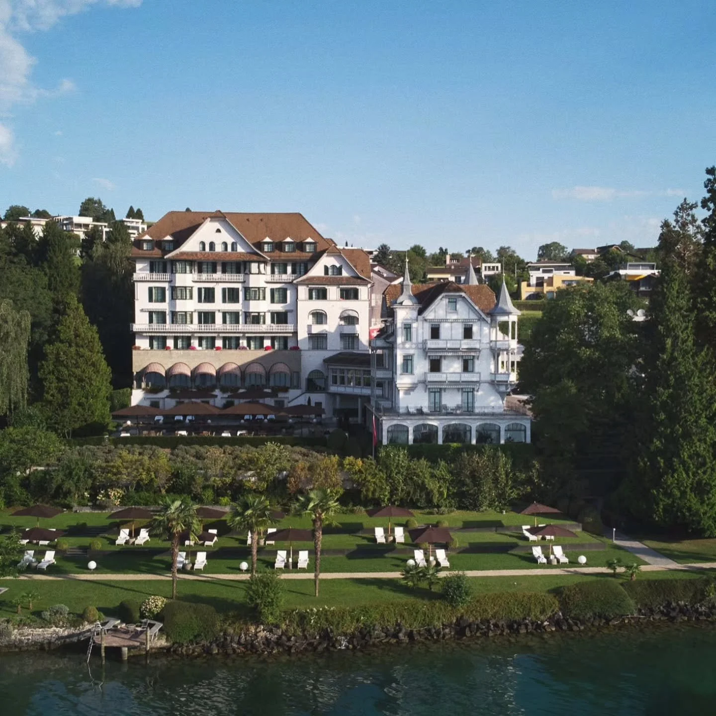 Friday thought: what if next week&rsquo;s agenda simply read &ldquo;Reset at @chenotpalaceweggis &rdquo;?
Set on the shores of Lake Lucerne, @chenot_official&rsquo;s flagship destination brings together over 50 years of scientific research, medical e