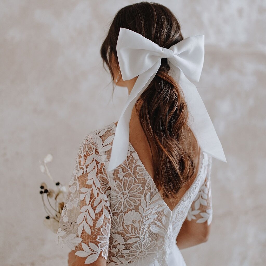 💕&hearts;️💖❤️ Happy Love Day ❤️💖&hearts;️💕 

I&rsquo;m not sure about you but I&rsquo;m still mainly thinking about pancakes&hellip;🥞

Have a wonderful day!! 

Lots of LOVE xxx 

#bespokebridal #bridalbow #bridalhairpiece #bridalhairaccessories 