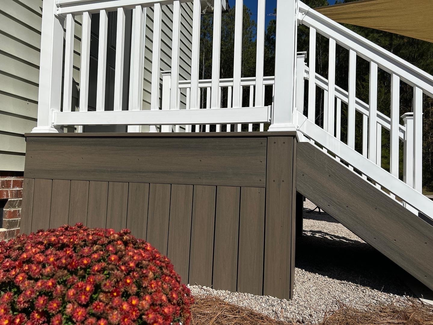 Johnson Deck: Moisture Shield Decking | Fiberon Railing