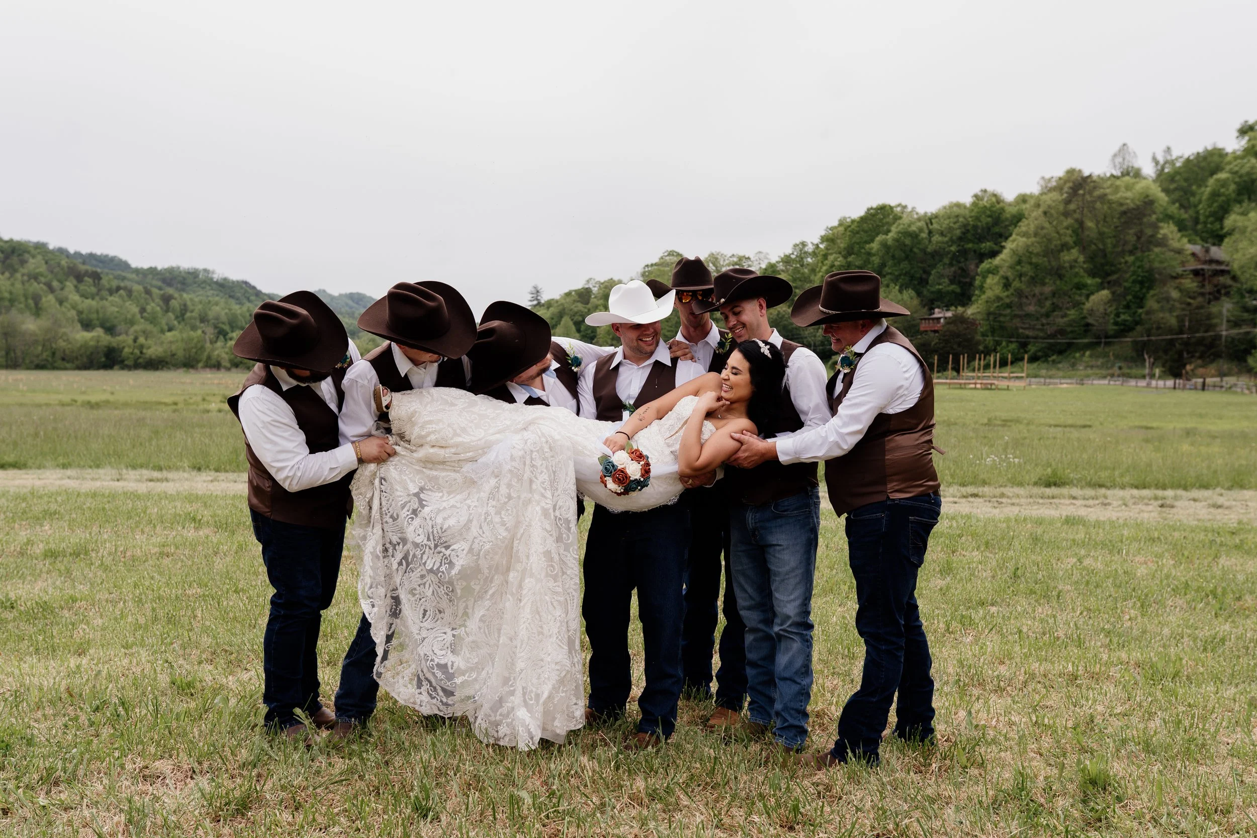 23 5. Family and Friends Portraits.jpg