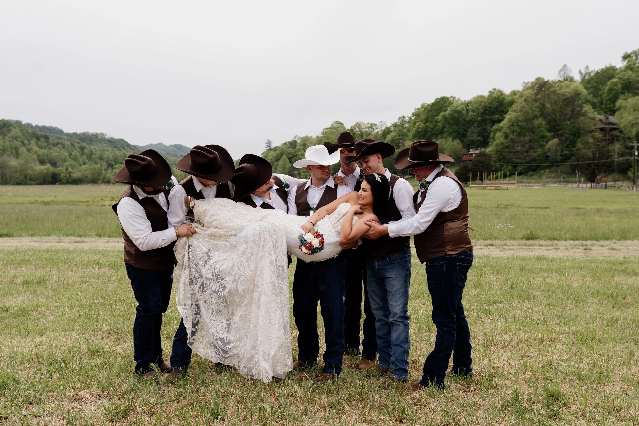 22 5. Family and Friends Portraits.jpg