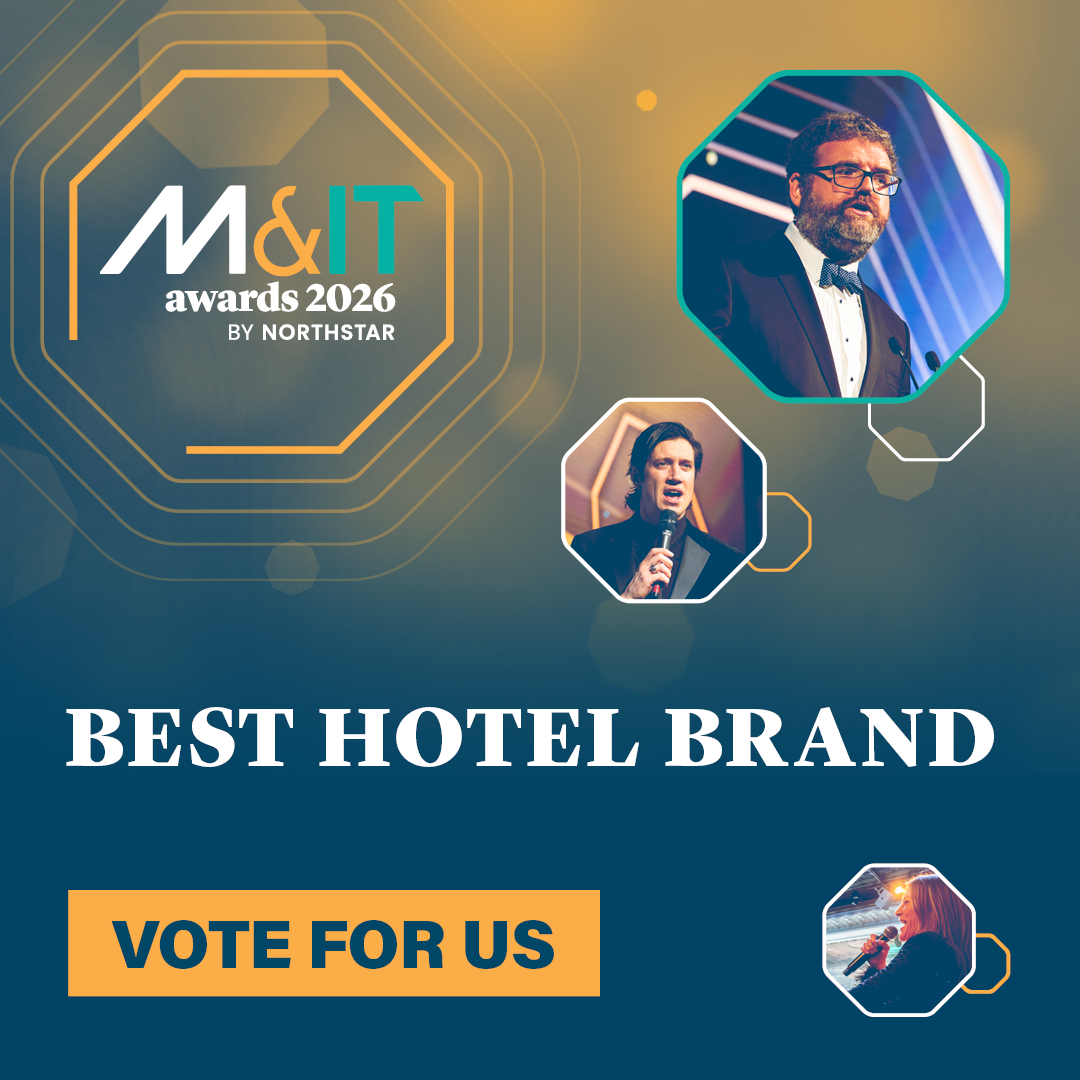 DESIGN_4_1080_1080_Best Hotel Brand.png