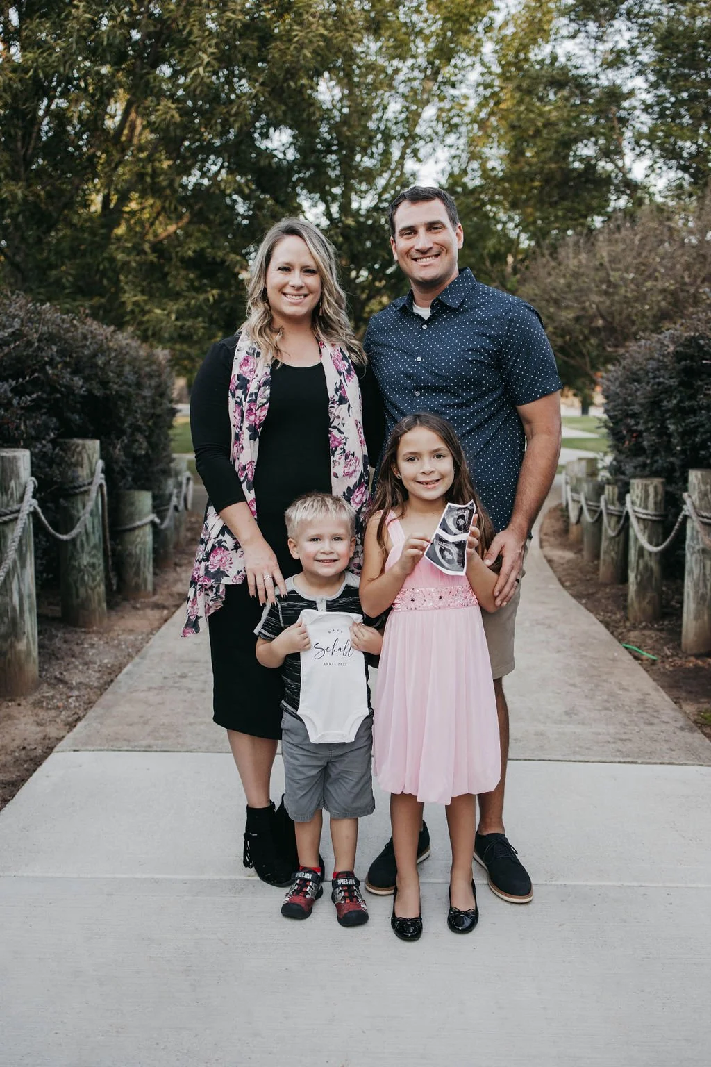 SchallBabyAnnouncement-4176.jpg