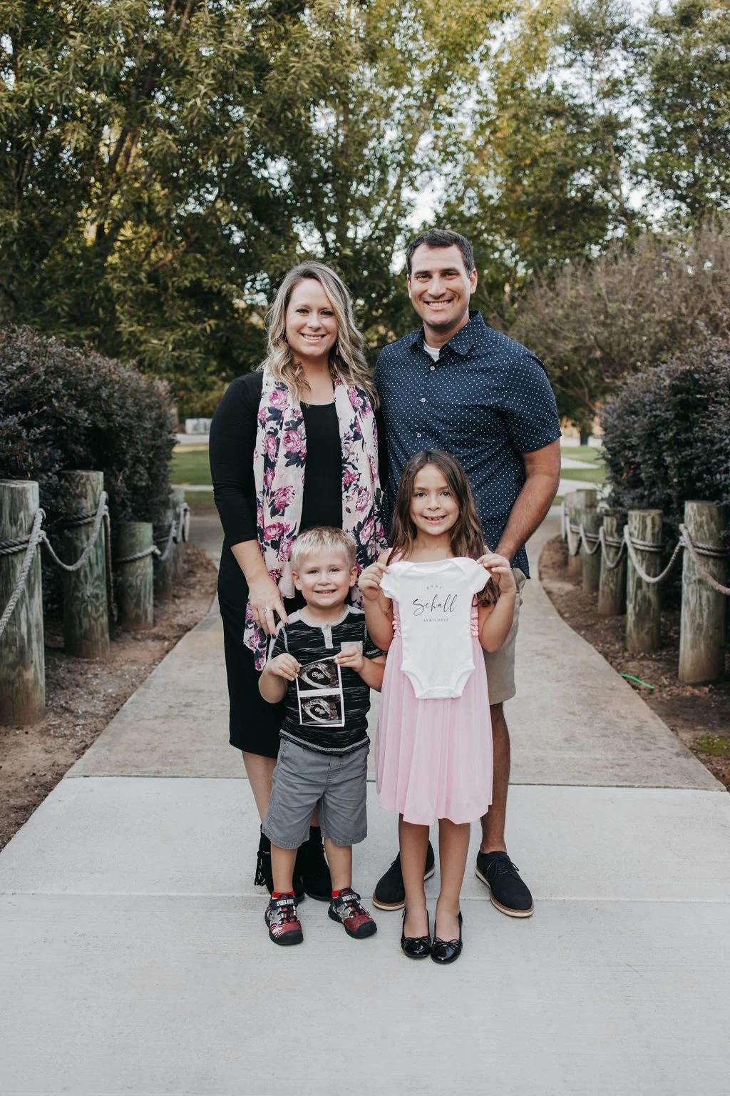 SchallBabyAnnouncement-4179.jpg
