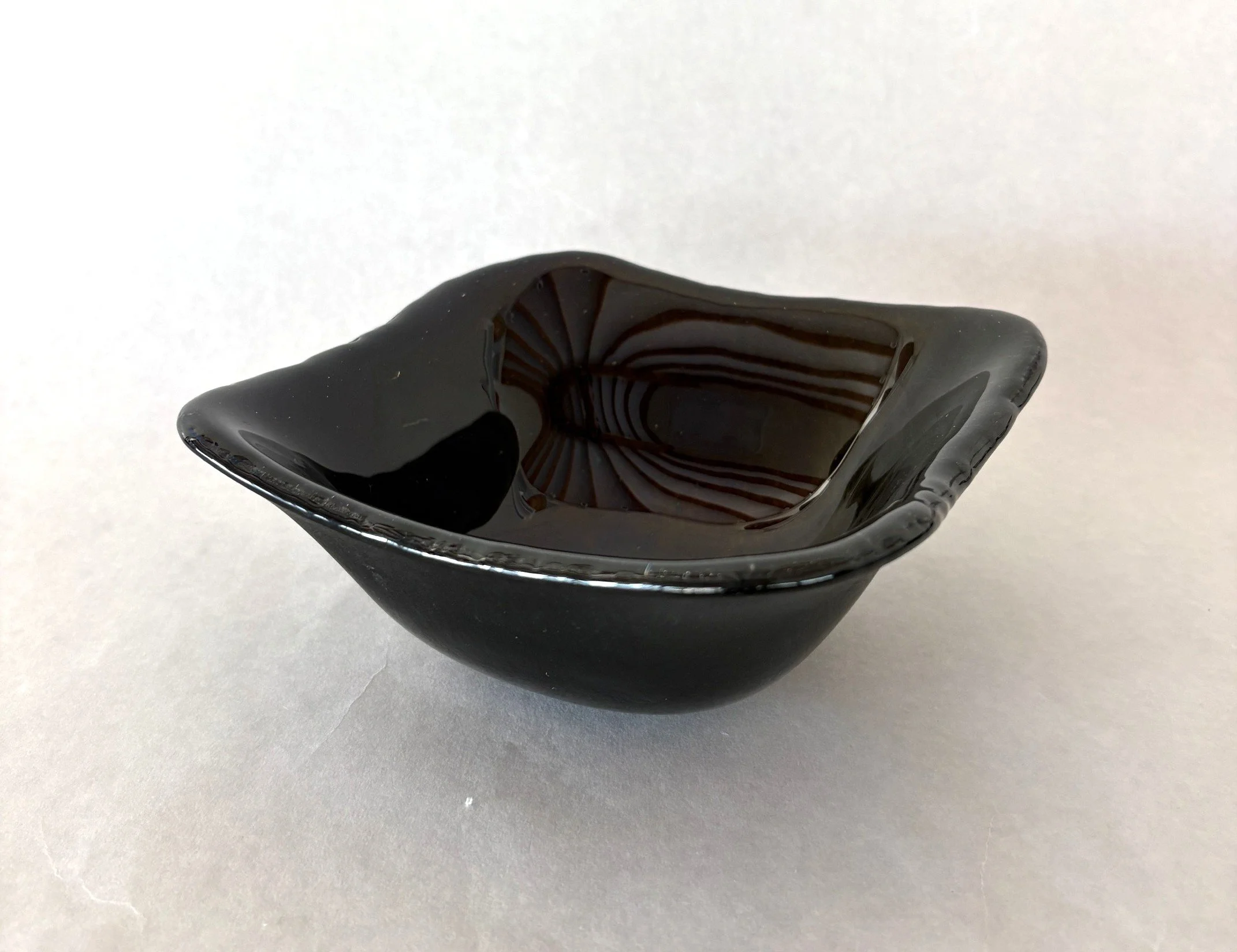 160mm square cone bowl, iridised black..JPG