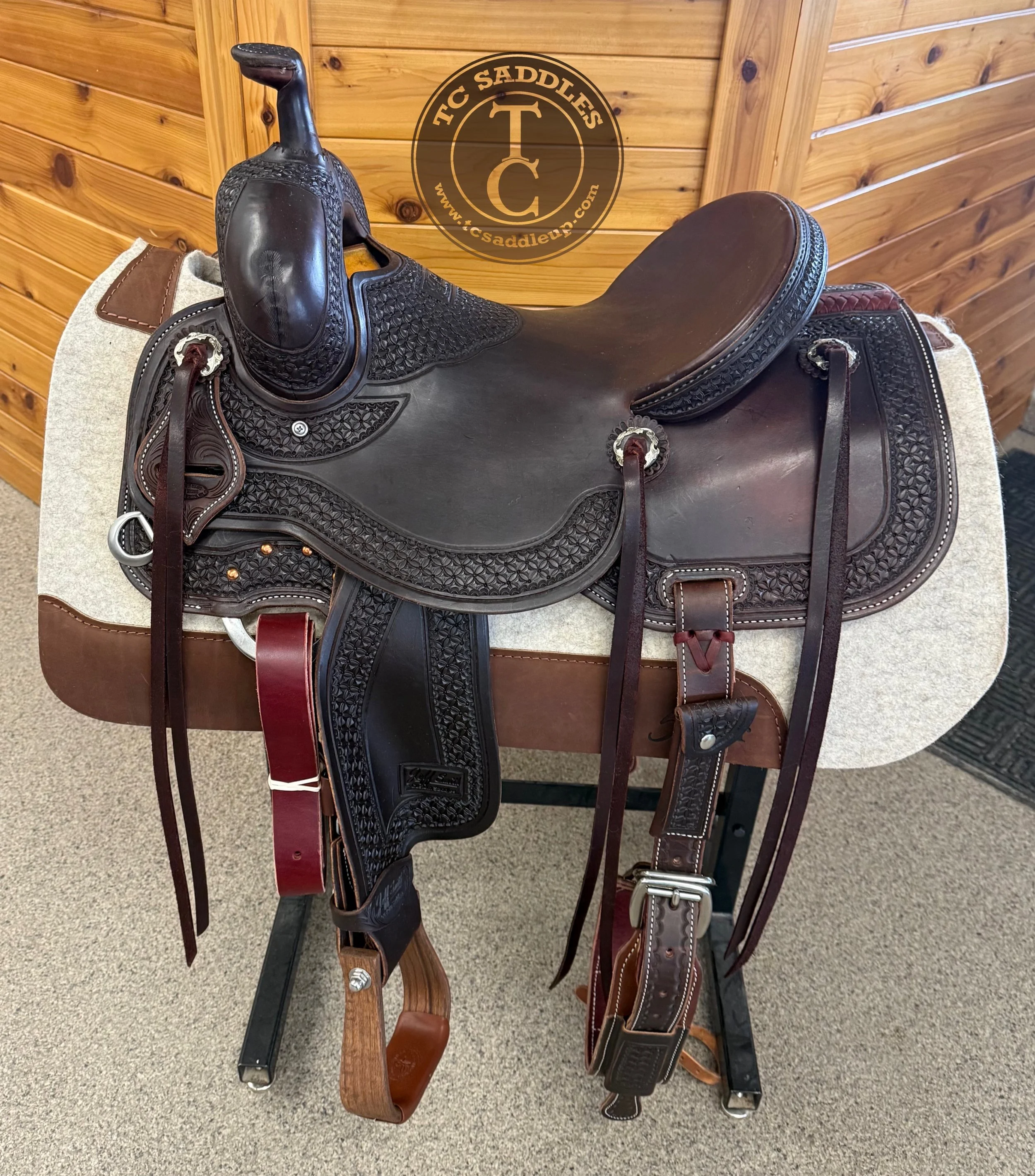 PENDING (with saddle fitter)!  Jeff Smith 15" BW Ranch Cutter, Light Weight Model!