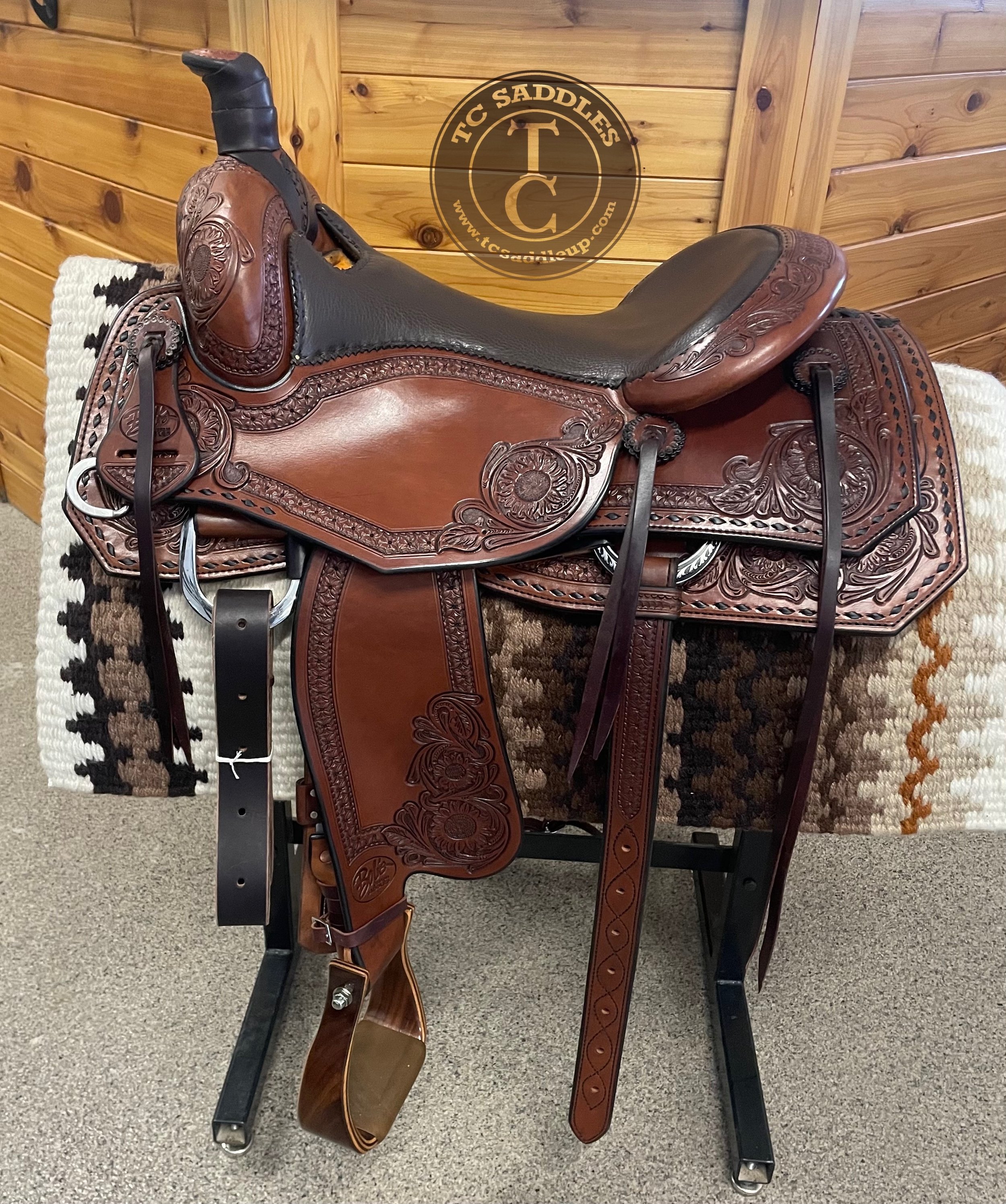 In Stock! ON SALE DEMO MODEL 16" Bob's Custom Saddle B24-316 Sunflower Chocolate DL Ranch!