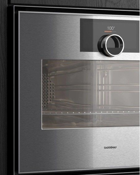 &quot;Two frames, one circle, a piece of art.&quot;

The beautiful Gaggenau Expressive series, inspired by Bauhaus principles and minimalist modern architecture.

Currently on display at our Wigmore Street showroom. 

#gaggenauexpressive #gaggenau