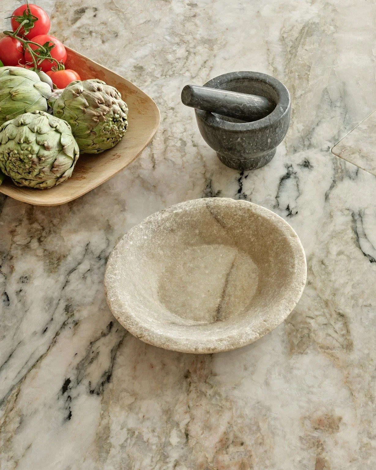 Do you love styling your home?  It's such a fun way to give your room a new look, even if it's just a shelf or  a table! 

The lovely @alexcrabtreepr &amp; @rocktheheirloom are holding a Spring/Summer tablescaping networking and styling event at our 