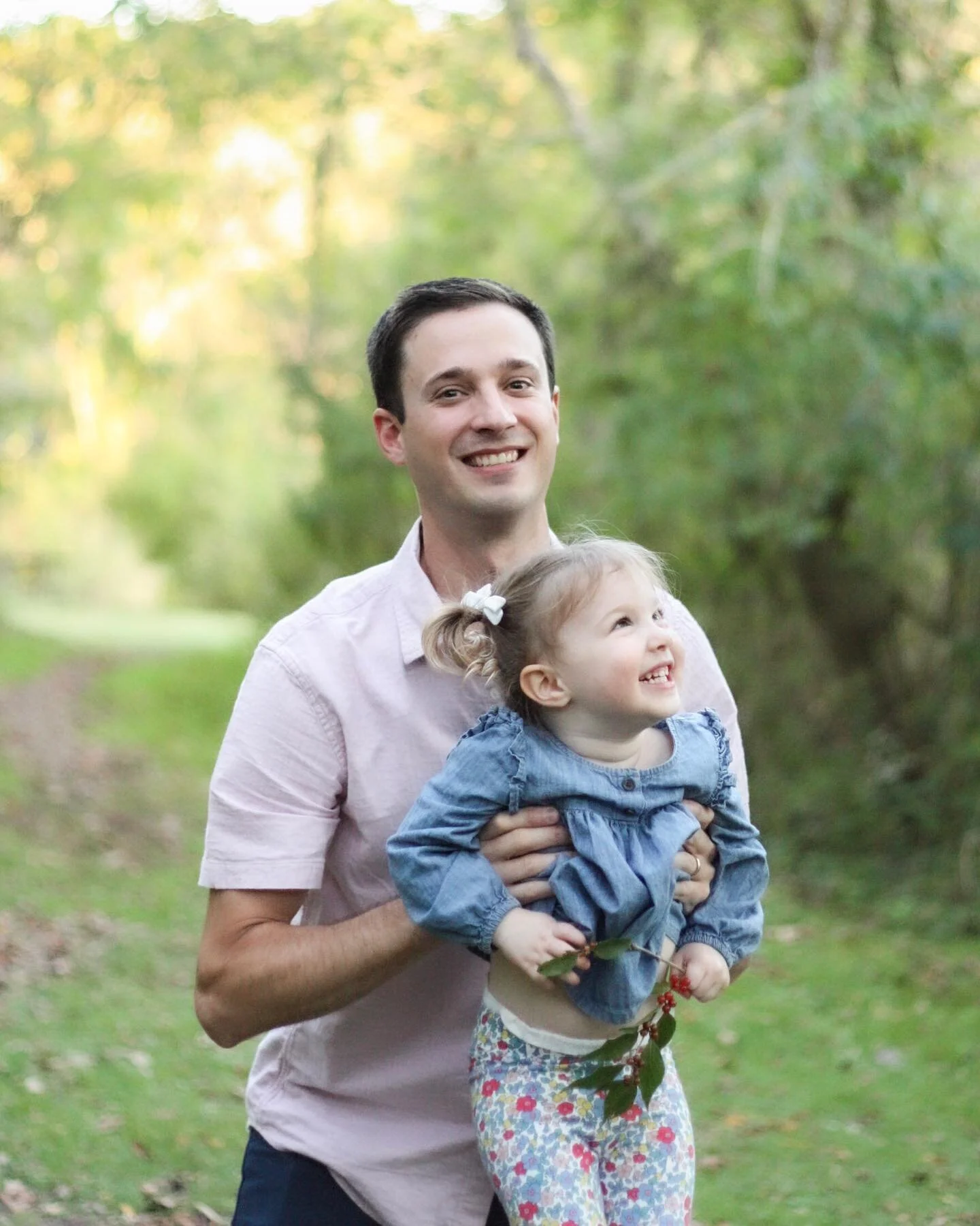 Announcing Fall Minis! 

This October, I'll be hosting several Fall mini sessions in both Pittsburgh &amp; Morgantown.  Pittsburgh minis will be the weekend of October 1st and Morgantown minis will be the weekend of October 8th. Exact locations are T