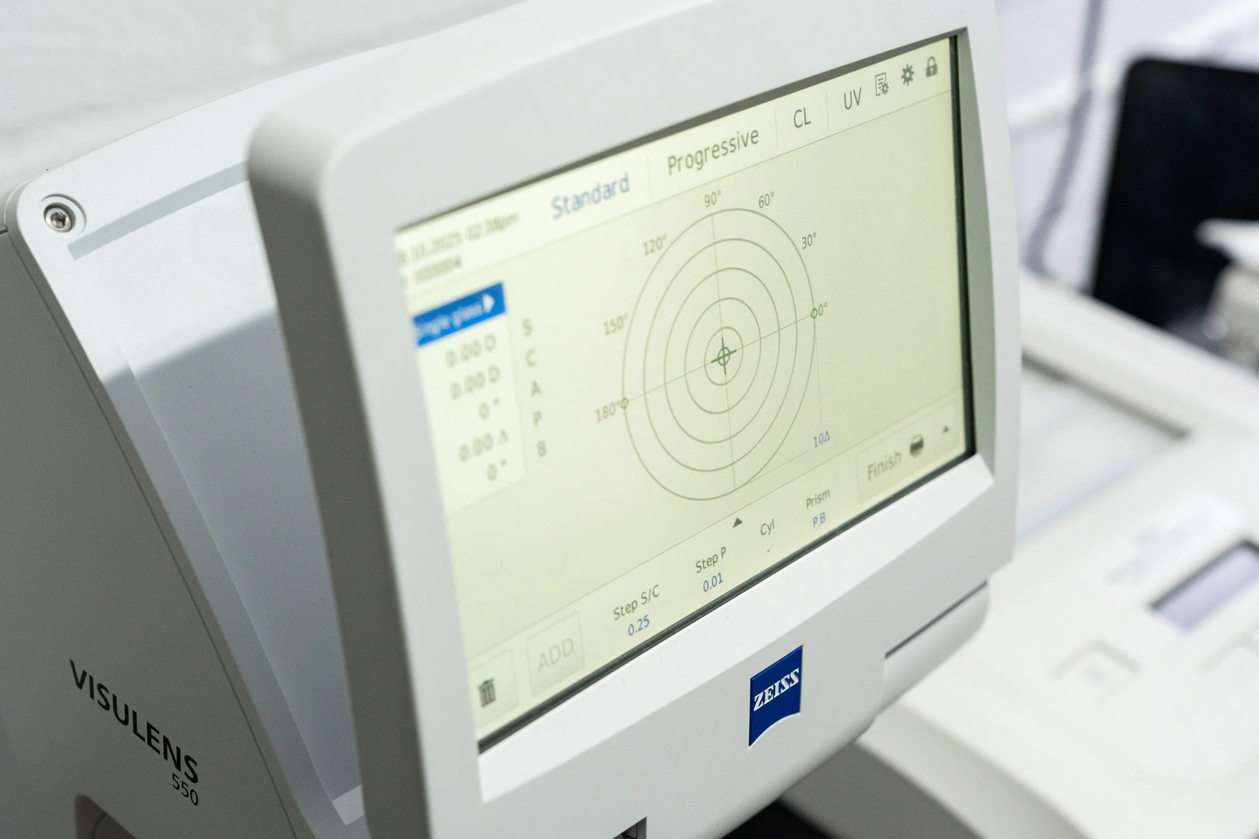 Zeiss close up 2.jpg