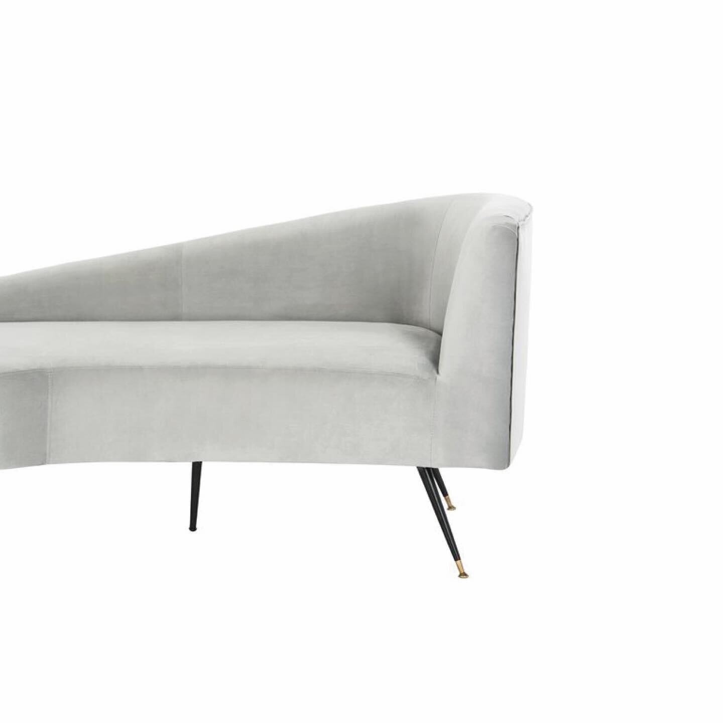 Curves for days // Meet the Esme sofa ✨