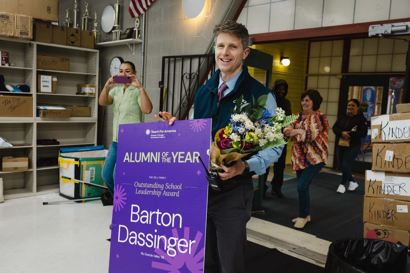 Barton Dassinger ('98 Rio Grande Valley) is the winner of the Zell Family Alumni of the Year Award, which honors outstanding school leadership. For 14 years, he has served as the principal of Cesar E Ch&aacute;vez, a PK-8th grade open-enrollment neig