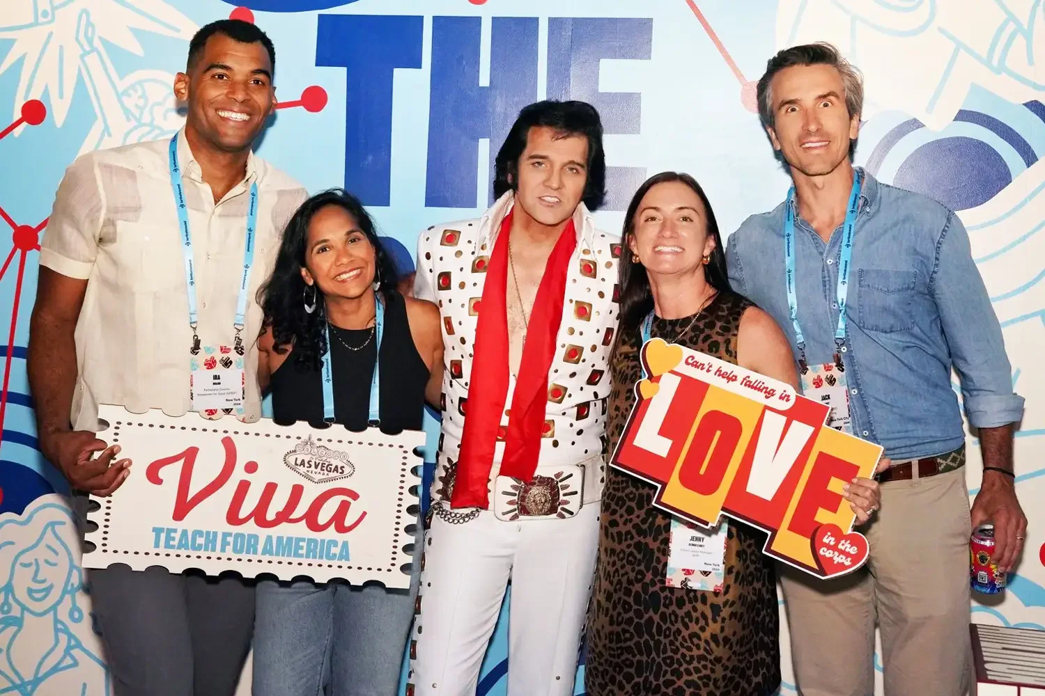 More Than 150 Couples, Who Met Through Teach for America, Renew Vows in Group Ceremony in Las Vegas — Officiated by ‘Elvis’