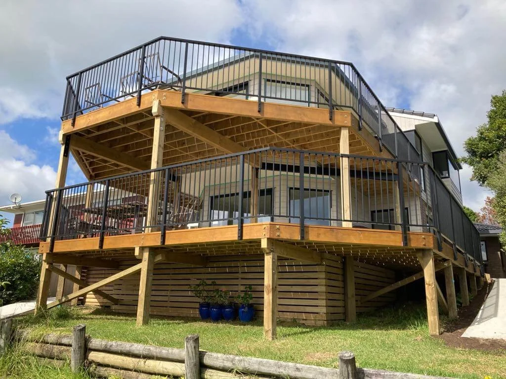 Balcony balustrading